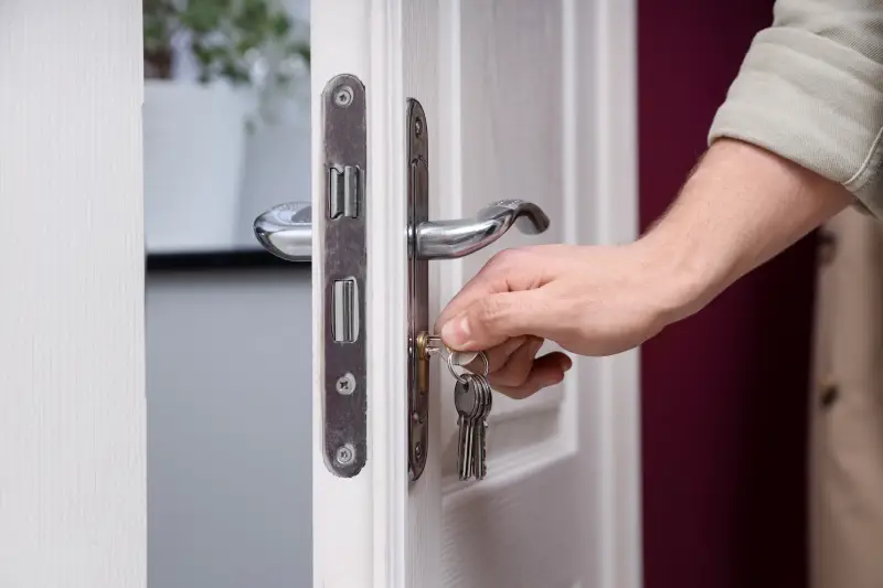 Locking front door